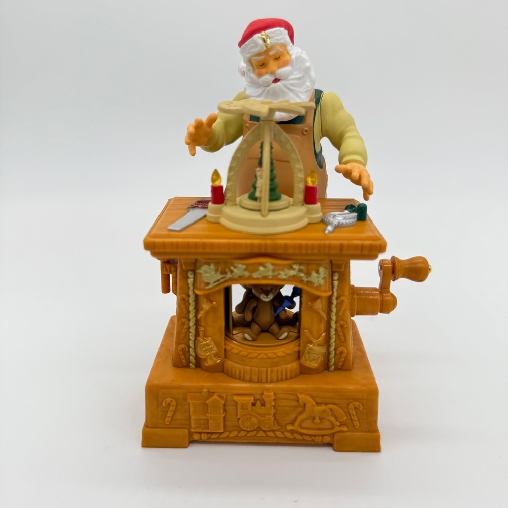 2019 Hallmark Toymaker Santa 20th Anniversary Club Exclusive Magic Ornament NIB